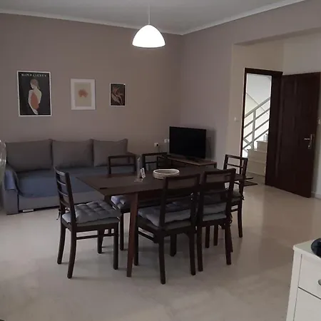 Giotis Leptokaryá