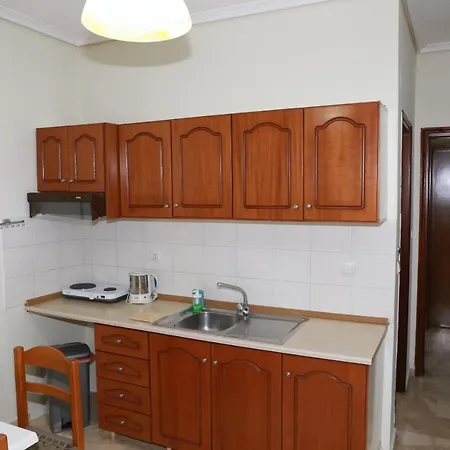 Giotis Apartman *