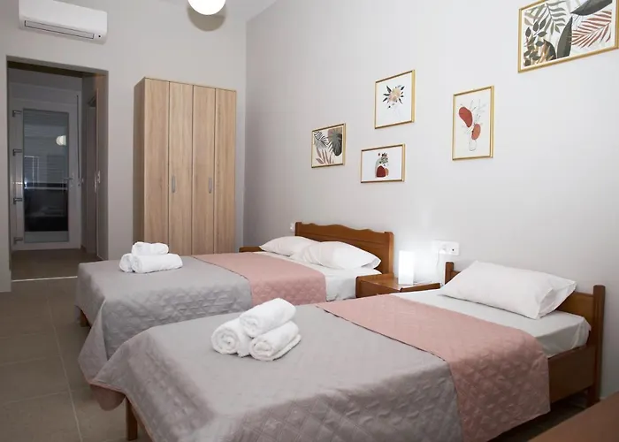 Giotis Apartamento *